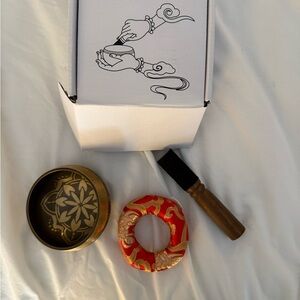 Singing Bowl Set-Gold Color-Comes in Box